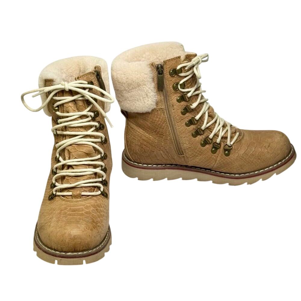 Royal Canadian Lethbridge 8.5 Tan Embossed Croc Leather Shearling Boots Zip